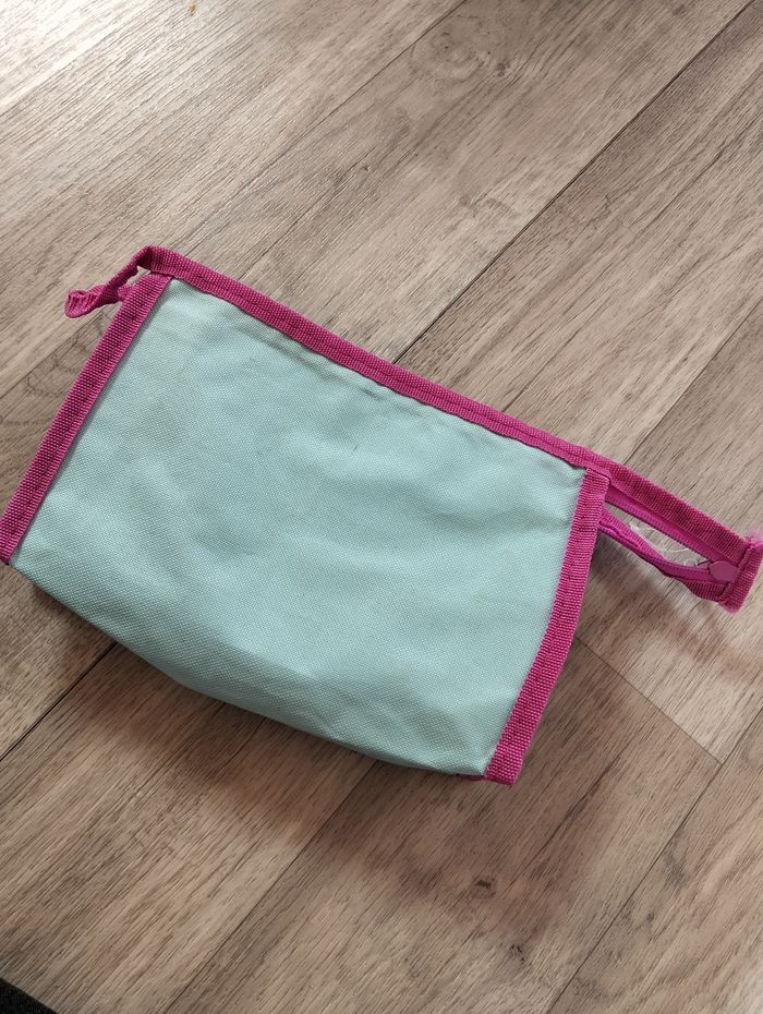 Trousse de toilette la reine des neiges - photo numéro 2