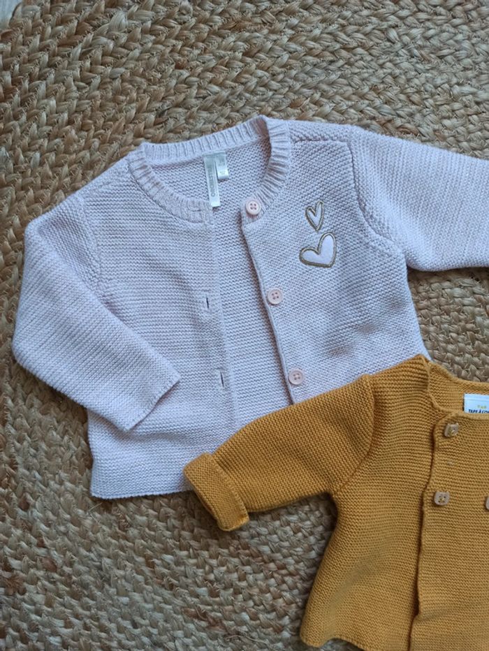 Lot de 2 gilet taille 3 mois - photo numéro 4