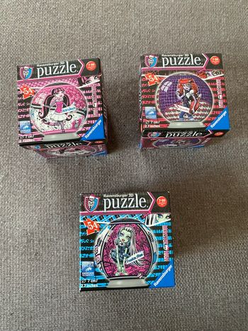 Lot puzzles boules Monster High
