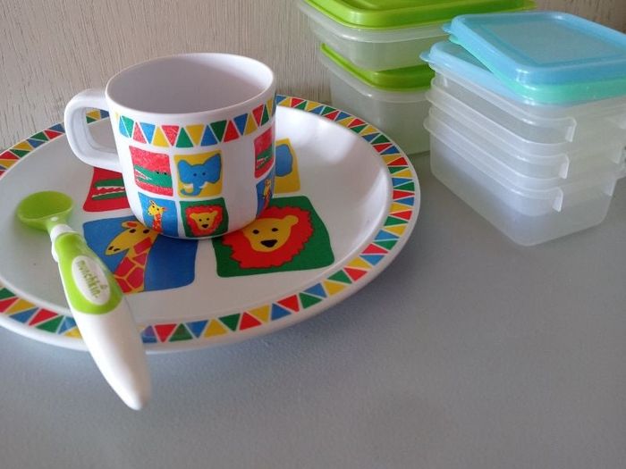 Lot vaisselle enfants