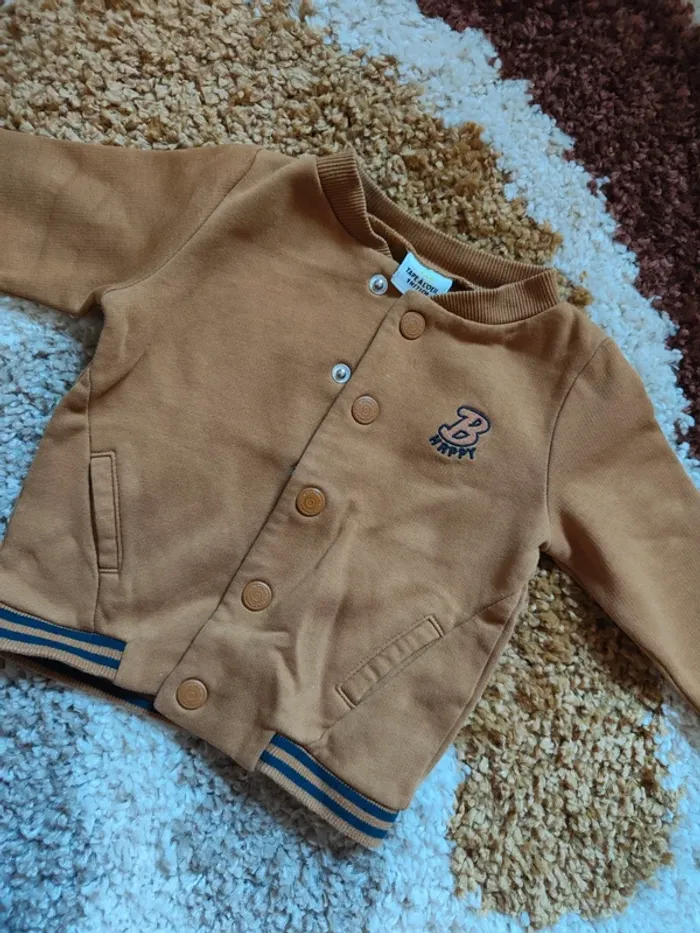 Lot 2 vestes - photo numéro 2
