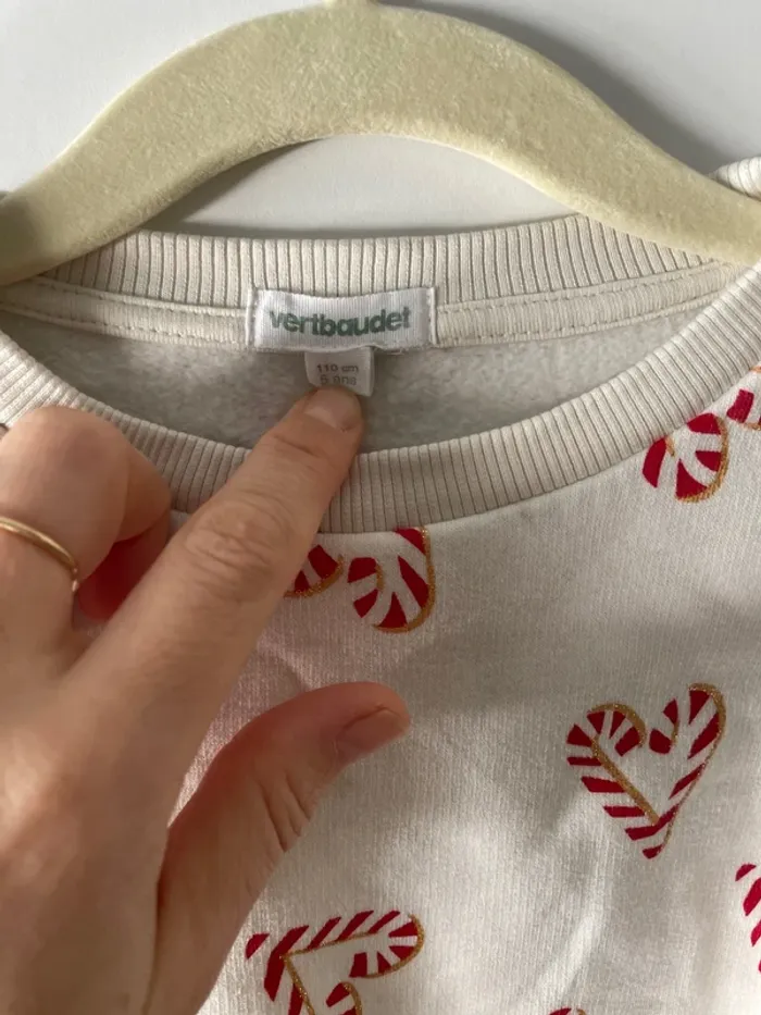 Sweat cœur vertbaudet neuf 5 ans - photo numéro 2