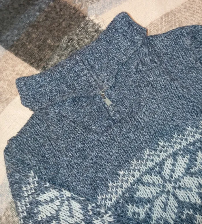 Pull en laine col montant 8 ans - photo numéro 2