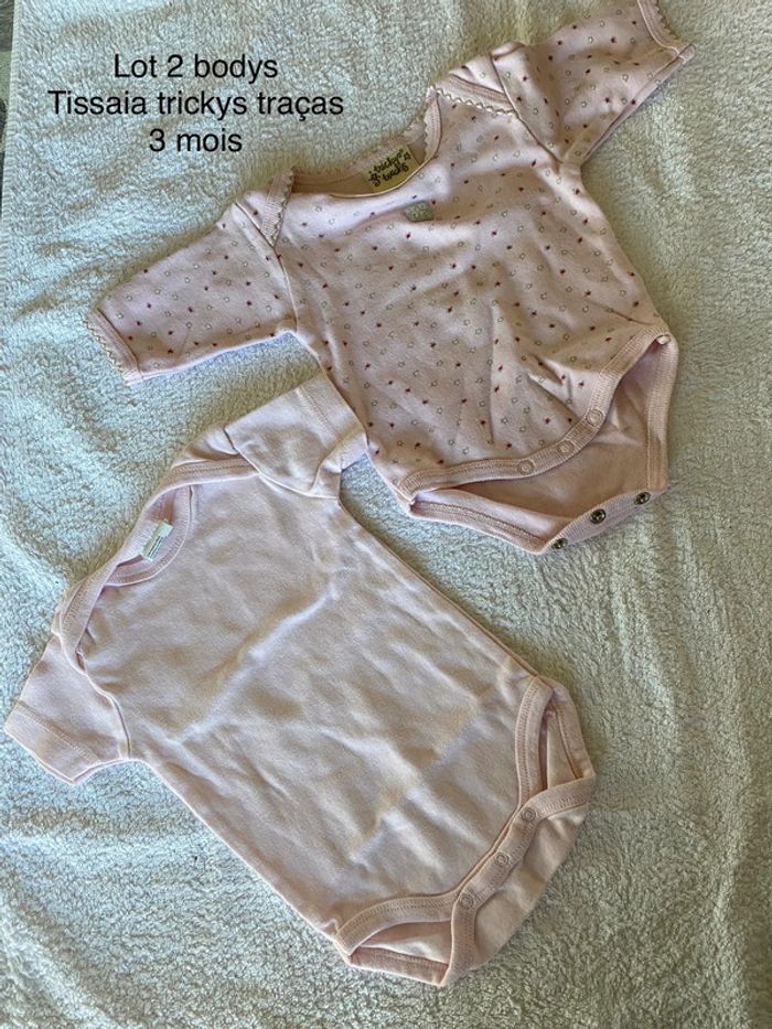 3 mois Lot 2 body tissaia et trickys et tracks