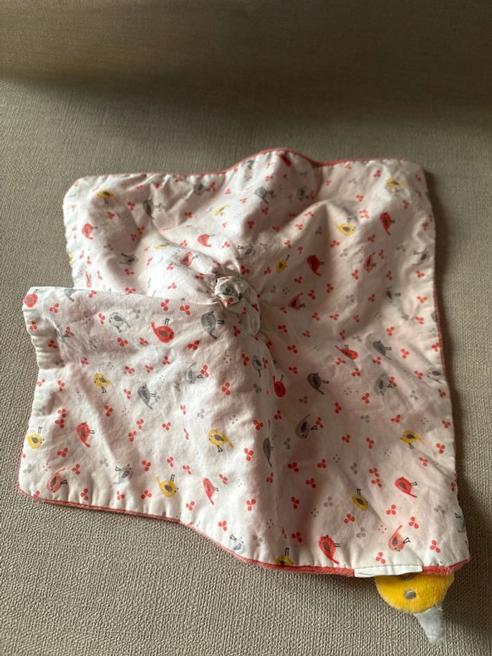 doudou plat chat blanc rose rouge oiseau jaune First Friends Obaibi - photo numéro 2