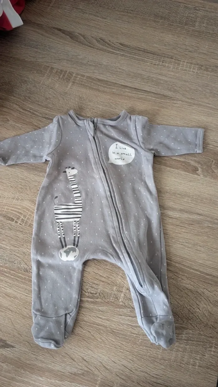 Pyjama 1 mois