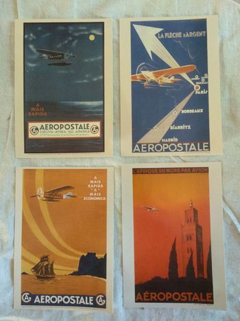 4 cartes postales avec timbre Collection La Poste Aéropostale
