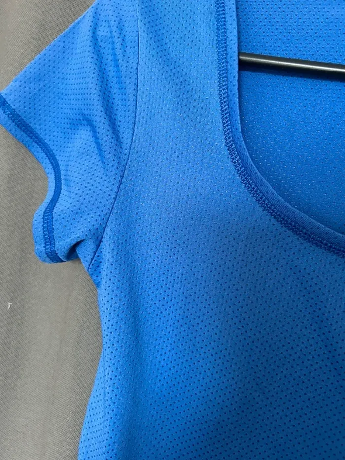 Tee shirt sport taille S - photo numéro 3