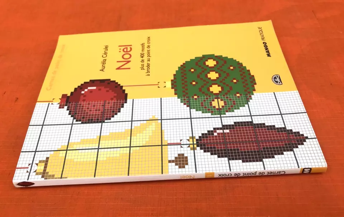 Aurelia Cérulei Noël Plus de 400 motifs à broder au point de croix - photo numéro 8