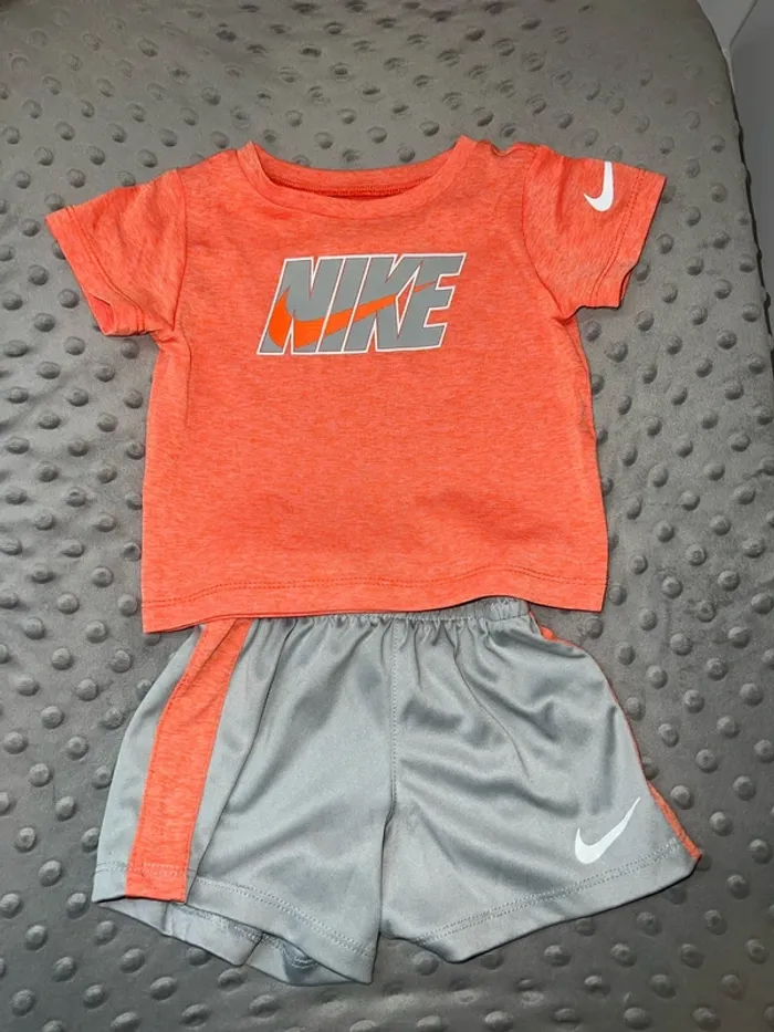 ensemble bébé nike