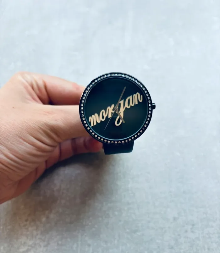 Magnifique montre femme Morgan noire