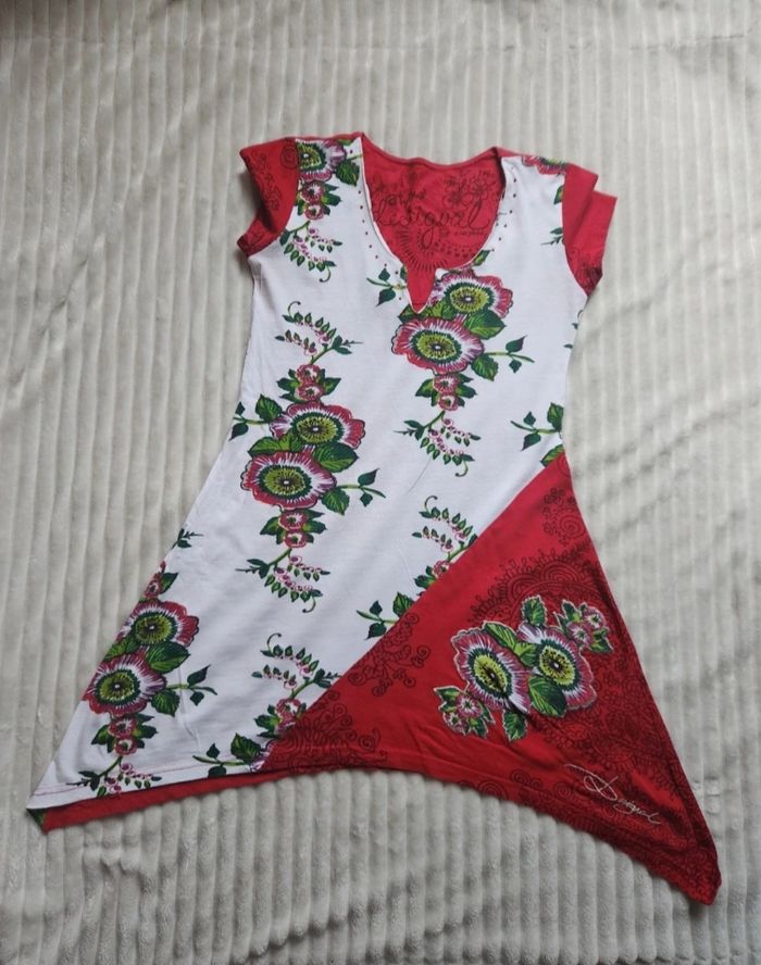 Tunique Desigual rouge & blanche – Taille 36