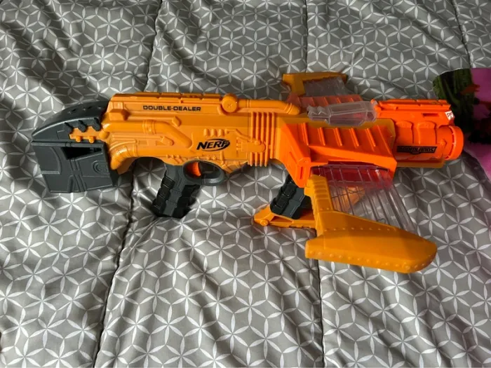 Nerf leader
