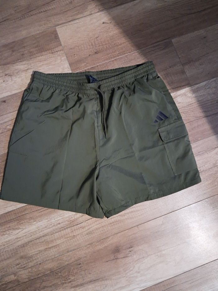 Short Adidas