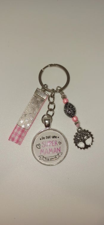 Porte clé message bijoux de sac " Super maman trop géniale"