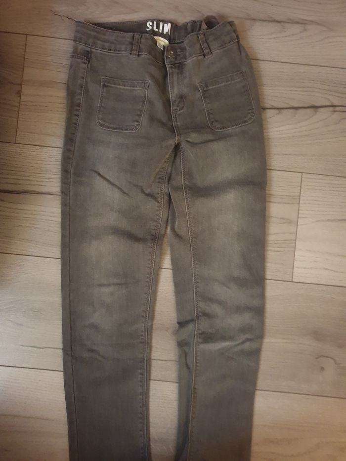 Lot pantalons fille 10 ans