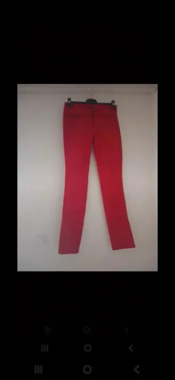 Pantalon Morgan rouge Taille 38
Neuf