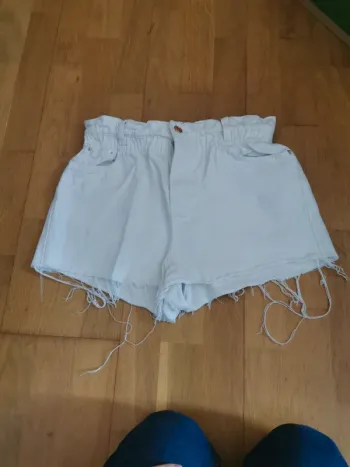 Short en jean blanc Jennyfer taille 38