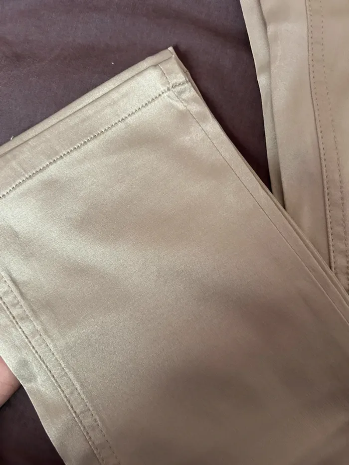 pantalon doré - photo numéro 2