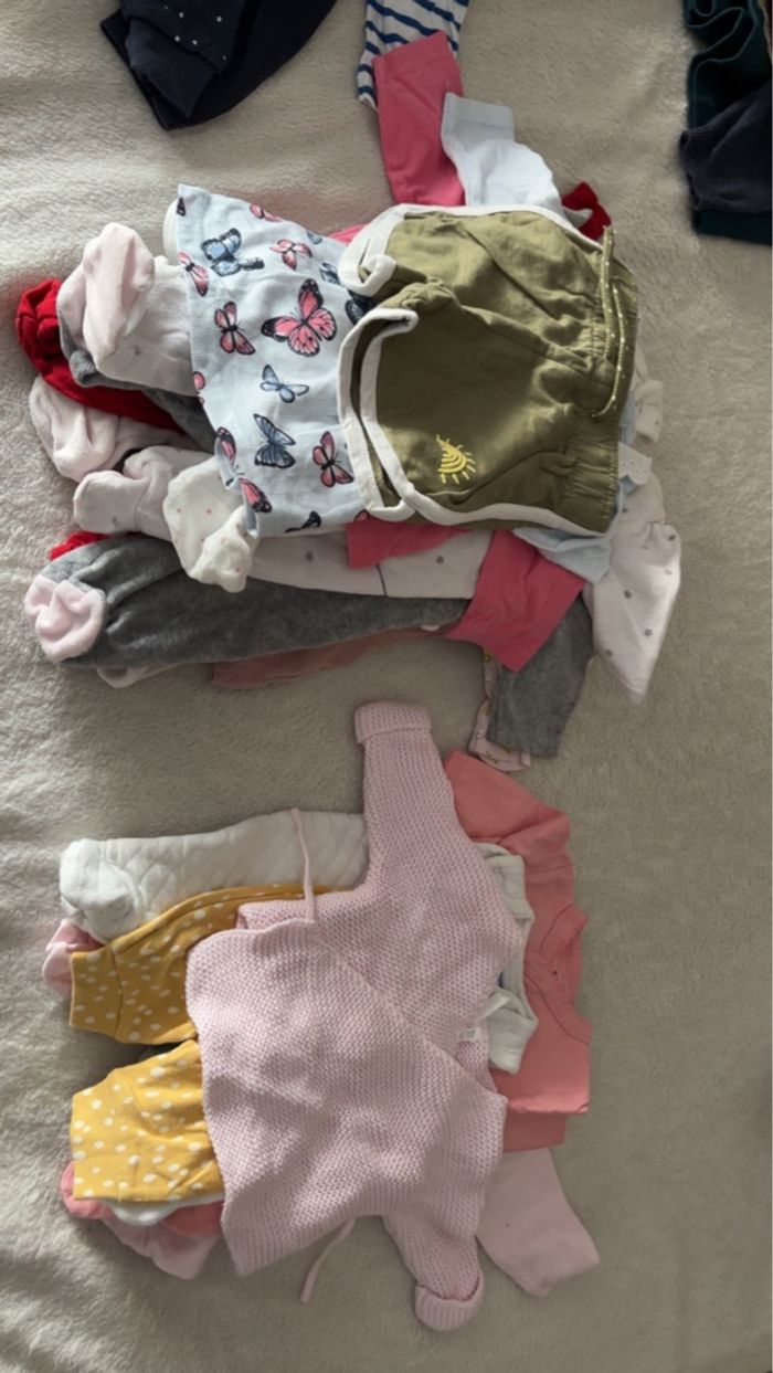 Lot de vêtements bébé fille