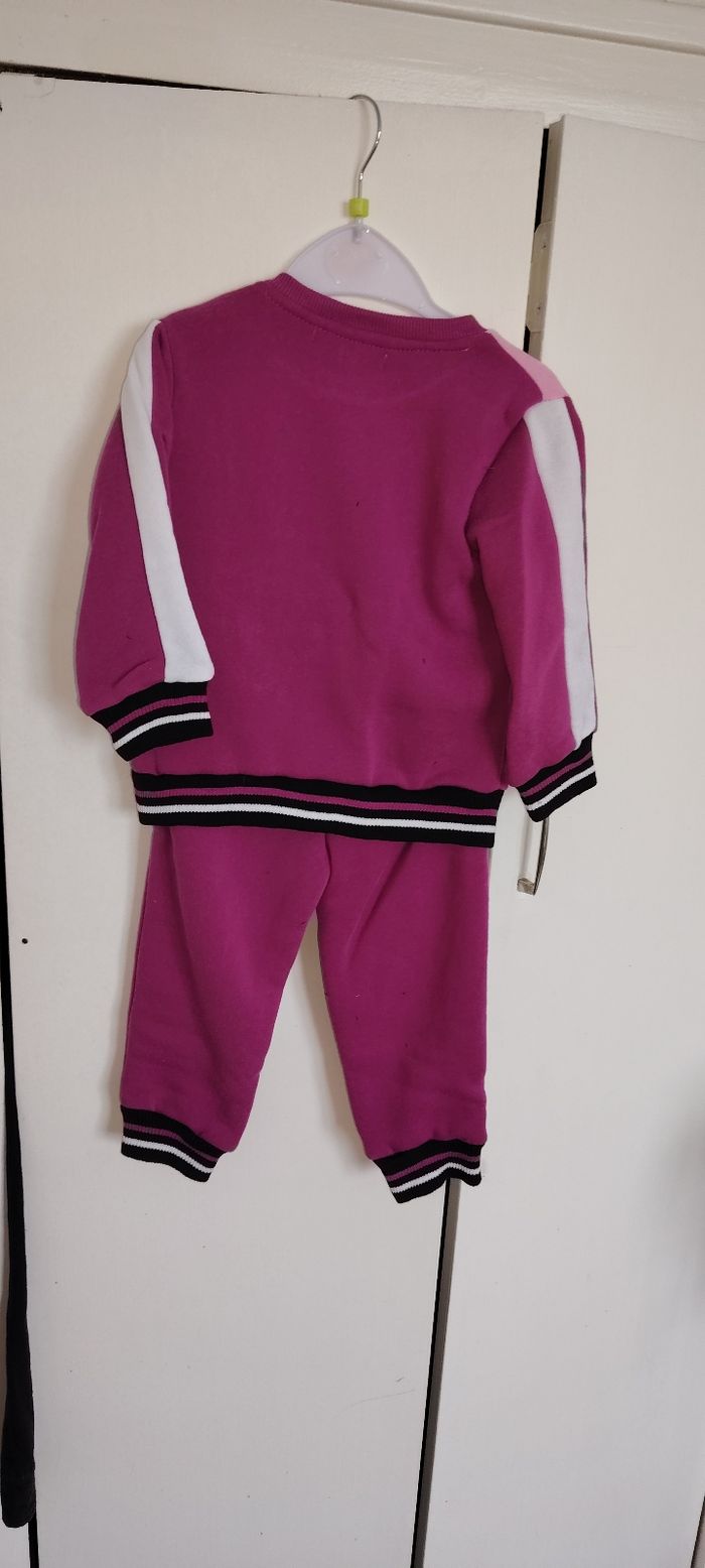 Jogging fille - photo numéro 2