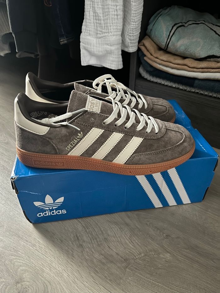 Baskets Adidas Spezial marron - photo numéro 2