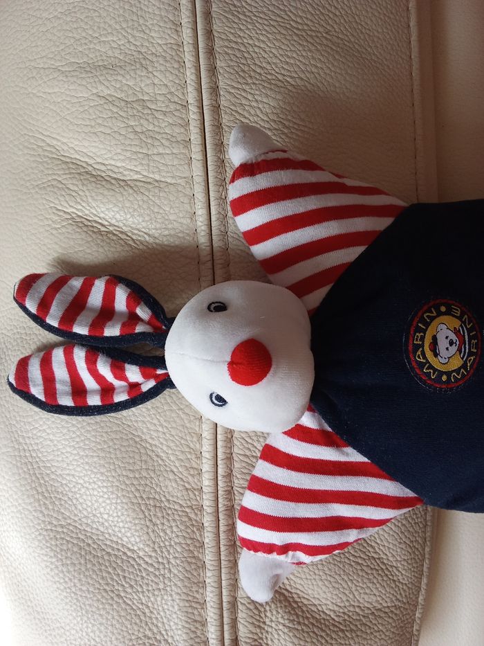 Doudou lapin Jemini vintage ancien peluche blanc blanche bleu marine foncé matelot marin  mer rayures rayé blanc  rouge  nez rouge  comme clown - photo numéro 3