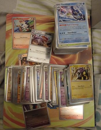 Lots carte pokemon mega evolutions me01