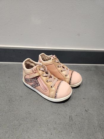 Chaussures filles 22