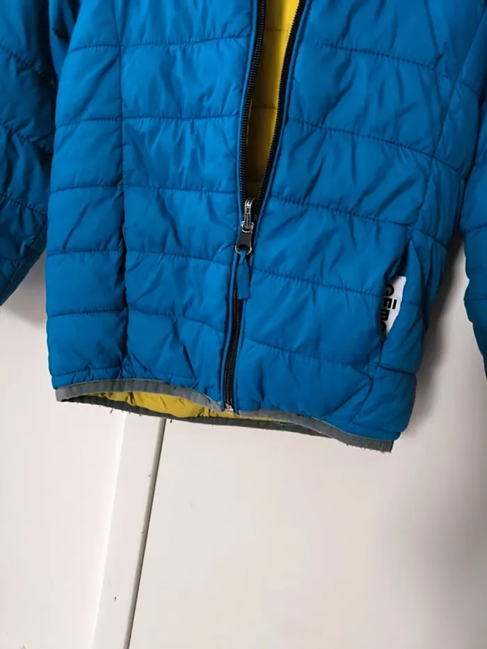 Doudoune bleu à capuche. Gémo 4ans - photo numéro 5
