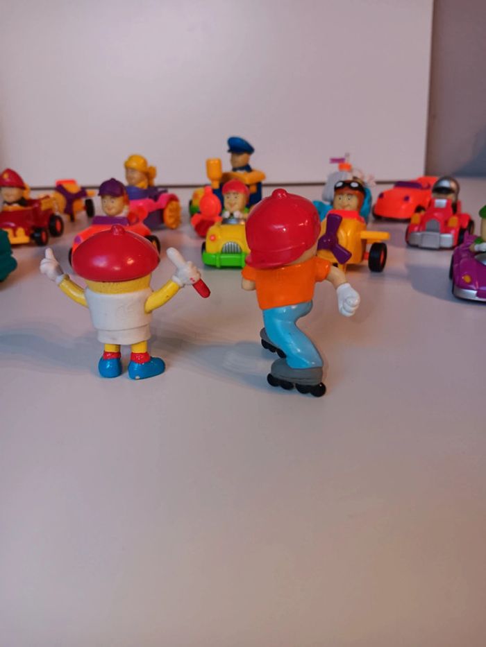 Lot 16 figurines vintage publicitaires Courtepaille de paillou taille 6cm pour la plus grande - photo numéro 4