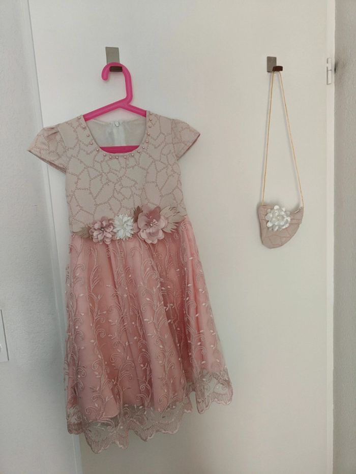Robe de cérémonie
