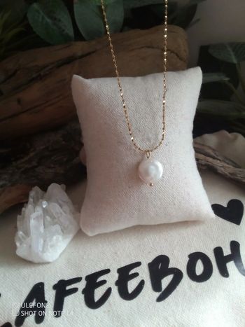 Collier bohème perle de culture d'eau douce blanche