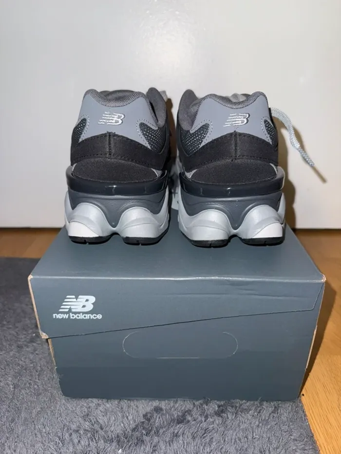 New balance GC 9060 Noir / Grise / Blanche Black - photo numéro 4