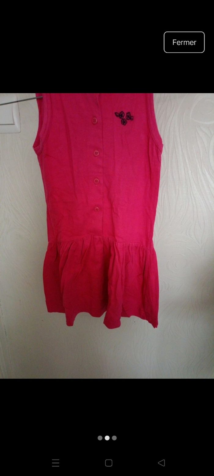 Robe taille 5 ans - photo numéro 2