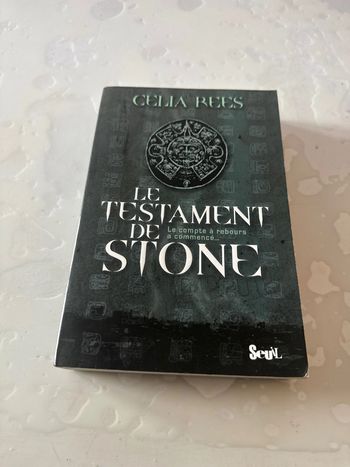 Livre le testament de stone - Celia rees