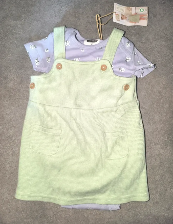 Ensemble body + robe neuf