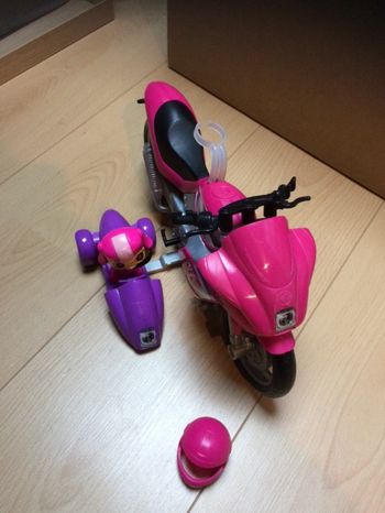 Moto barbie