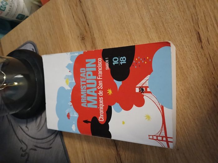 LIVRE CHRONIQUES DE SAN FRANCISCO DE ARMISTEAD MAUPIN - photo numéro 1