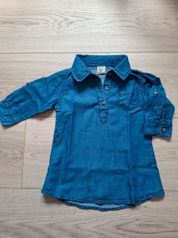 Jolie robe chemise en jeans