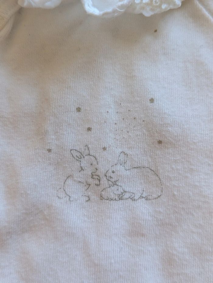 Body Petit Bateau - Taille 1 mois - Très bon état - Col à volant - photo numéro 2