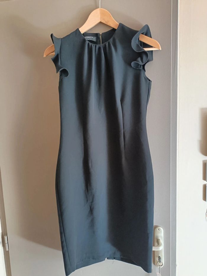 Jolie robe noire 36 rinascimento - photo numéro 4