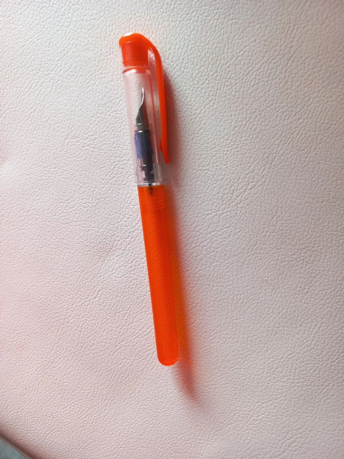 Stylo plume orange - photo numéro 2