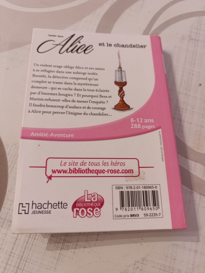 Alice et le chandelier de Caroline Quine - photo numéro 2