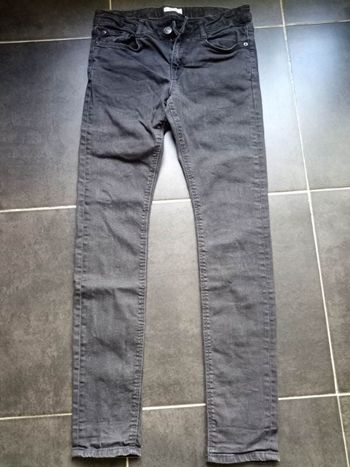 jean skinny garçon 16 ans très bon état
