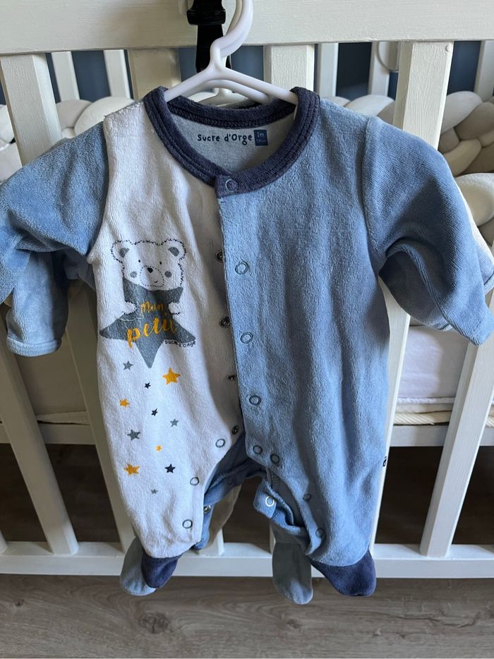 Lot pyjamas 1 mois - photo numéro 2