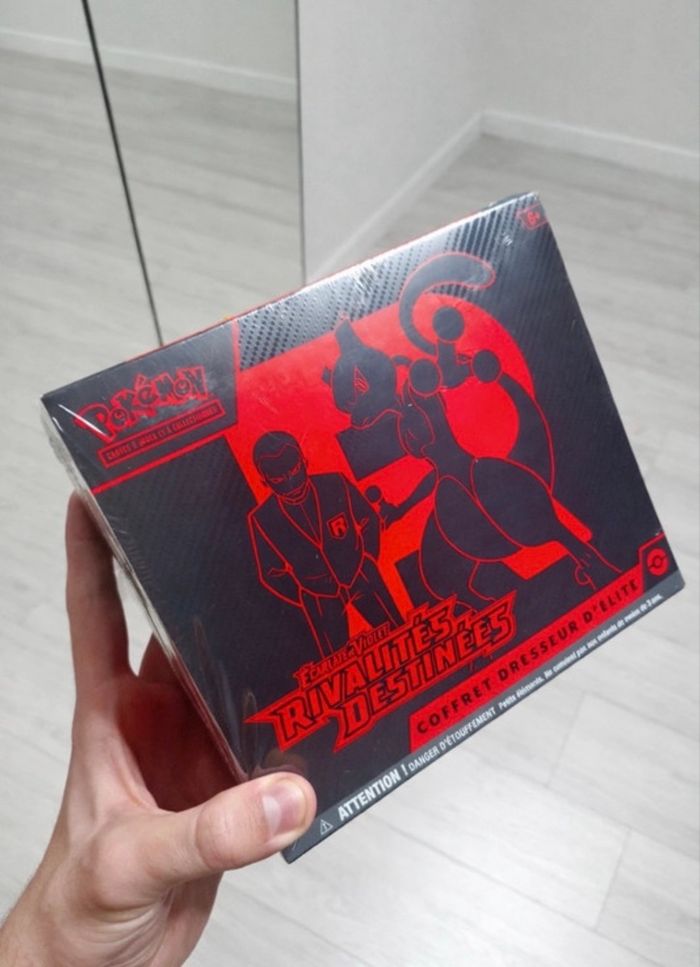 ETB ev10 Rivalité Destinée Pokémon