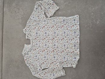 T-shirt fleuri manches longues