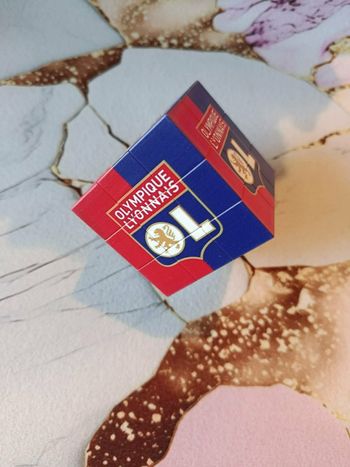 Rubik's Cube olympique lyonnais 