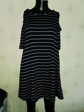 D2718 - robe taille XS